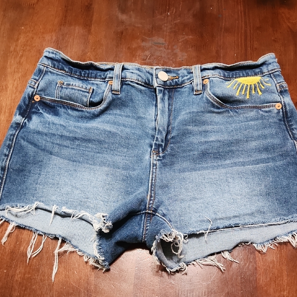 Blank NYC Blue Jean Shorts with Frayed Hem and Sunburst Embroidery